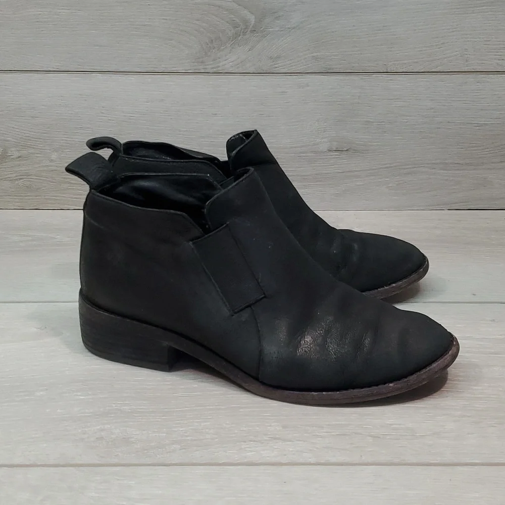 Eileen Fisher Women Ankle Leather Heels Boots shoes sz 6